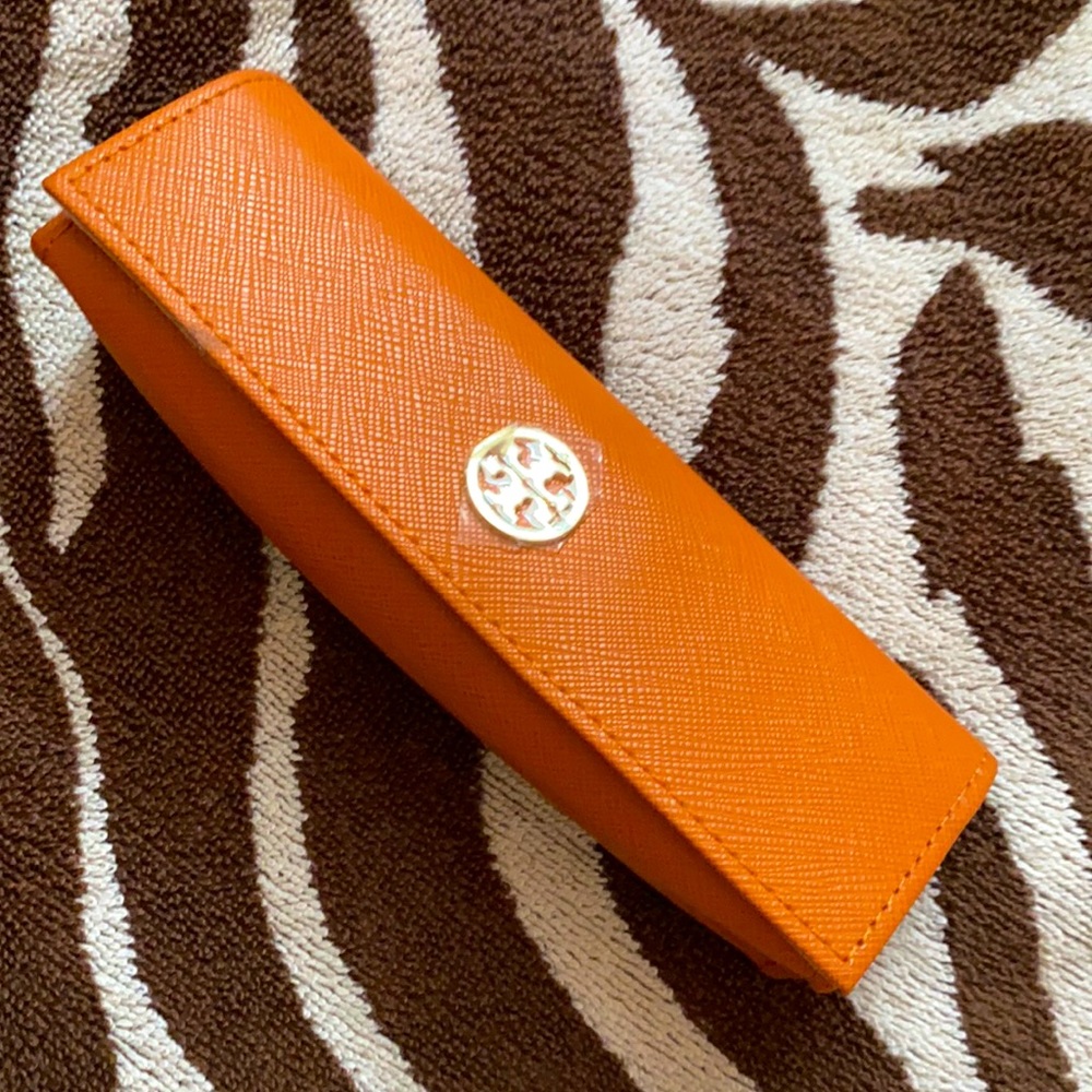 TORY BURCH eye glass case NWOT